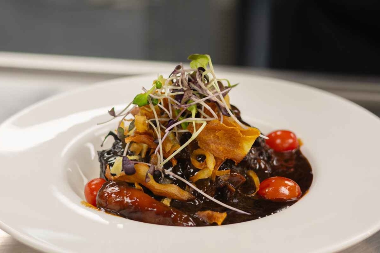 Saucy Chef23 15 Large