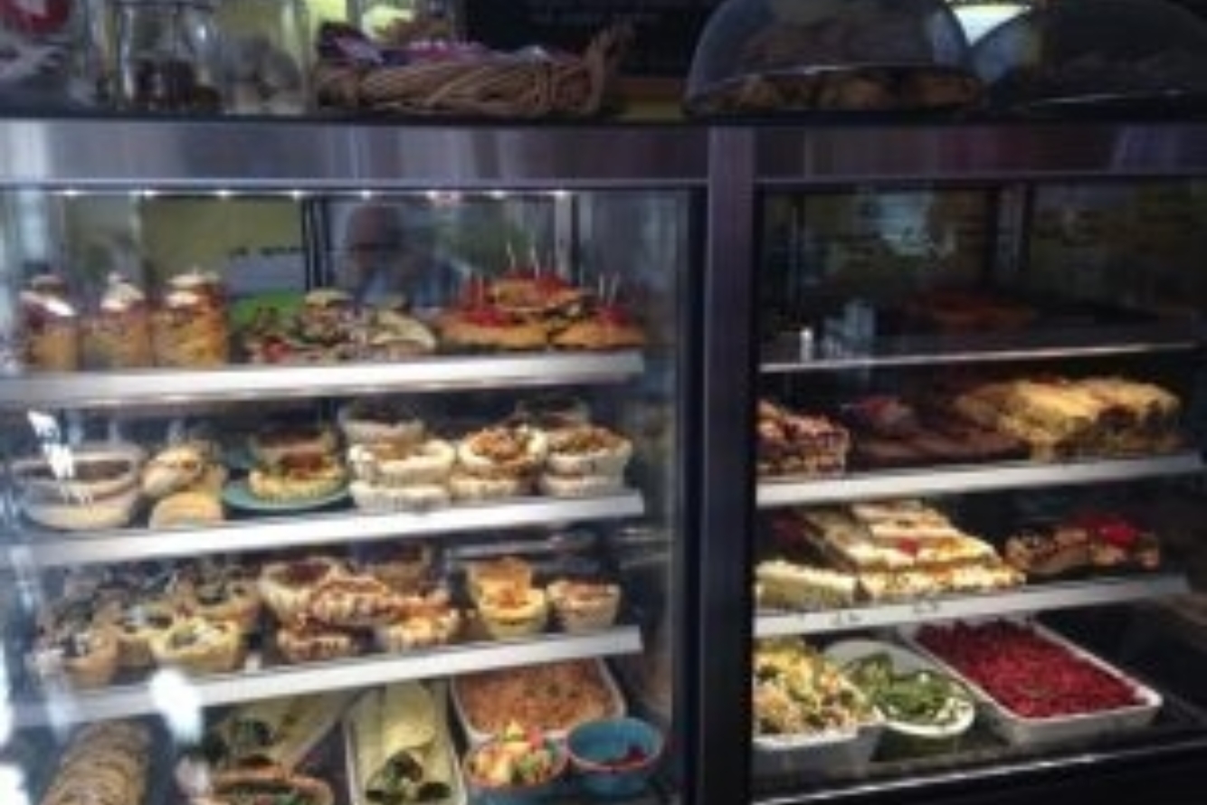 Cafe Telephonique cabinet 300x225