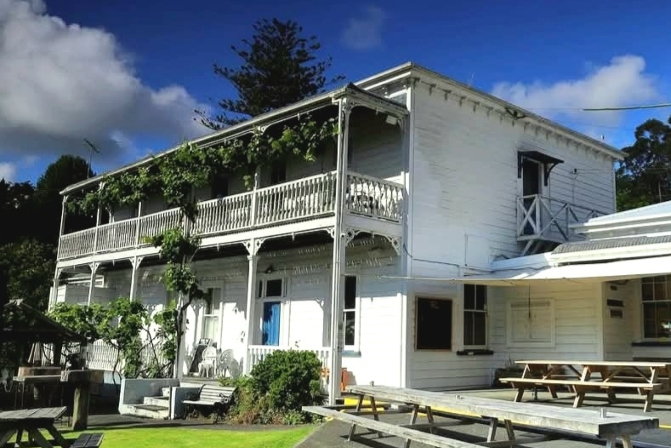 Puhoi Pub
