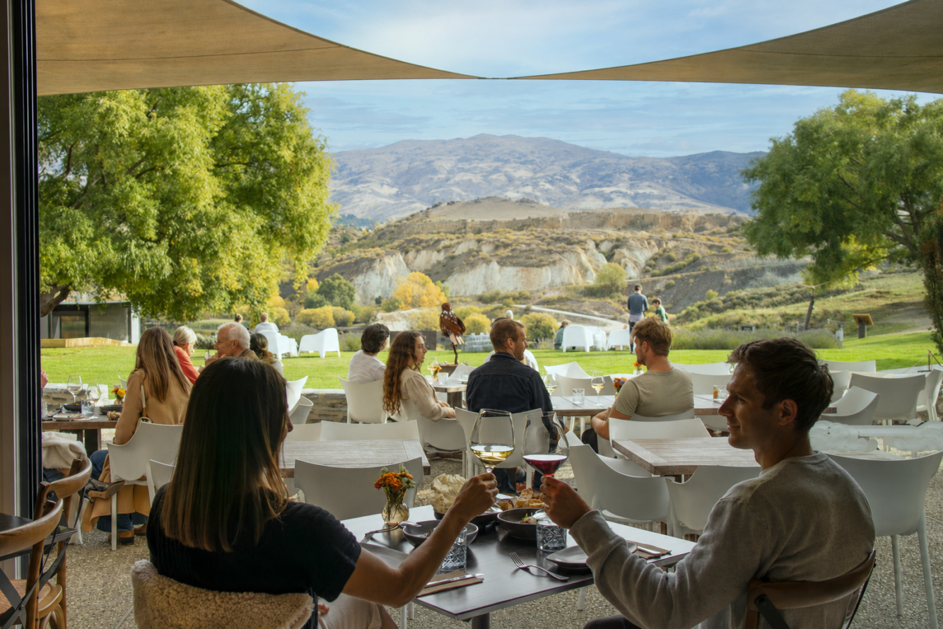 Restaurant Toast with View carrick Estate